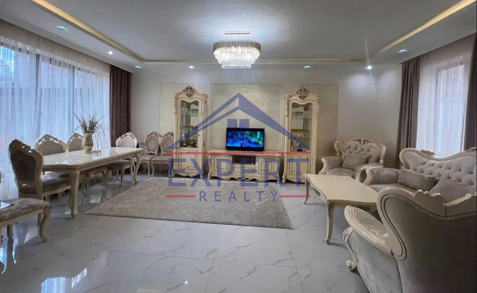 ԶՈՎՈՒՆԻ  4 ՍԵՆՅԱԿ