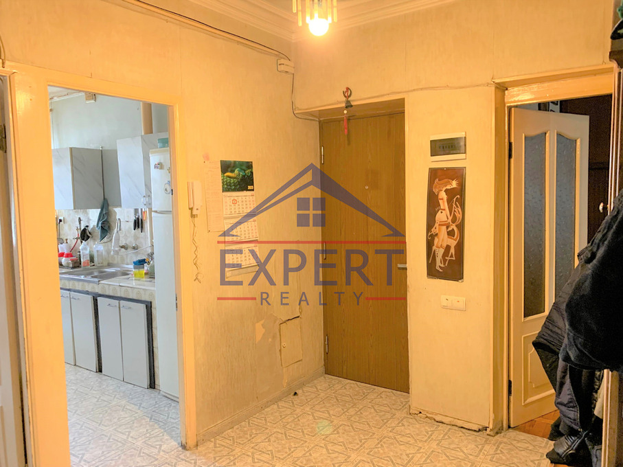 ՔԱՆԱՔԵՌ ԶԵՅԹՈՒՆ   ՊԱՐՈՒՅՐ ՍԵՎԱԿ  4 ՍԵՆՅԱԿ