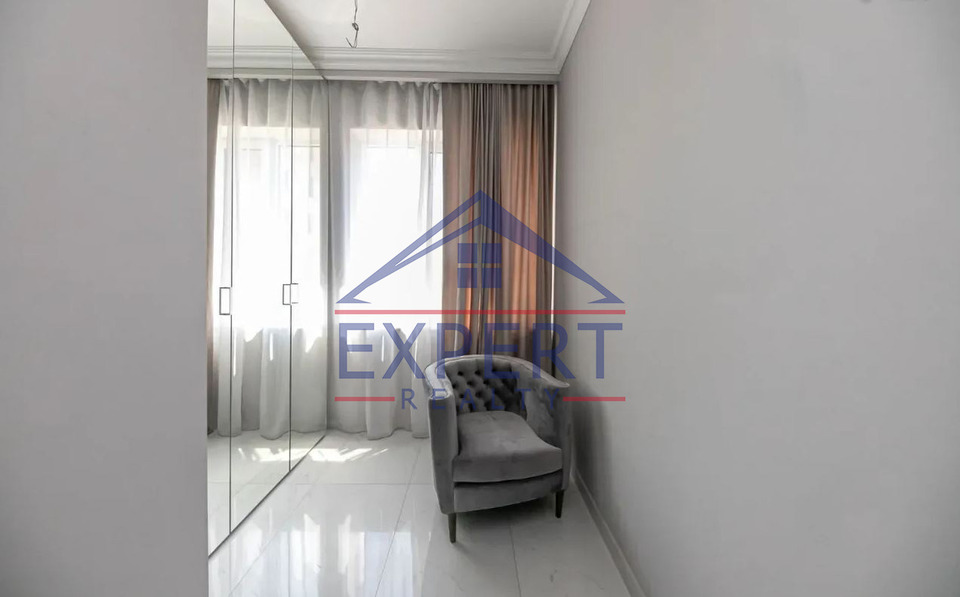 ԿԵՆՏՐՈՆ, ԵԿՄԱԼՅԱՆ ՓՈՂՈՑ, 3 ՍԵՆՅԱԿ