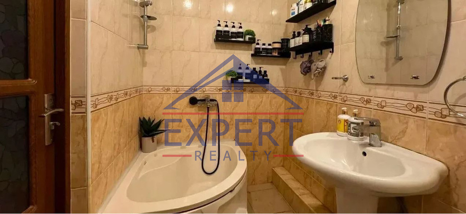 ԱՐԱԲԿԻՐ,ԿԻևՎՅԱՆ ՓՈՂՈՑ  4 ՍԵՆՅԱԿ