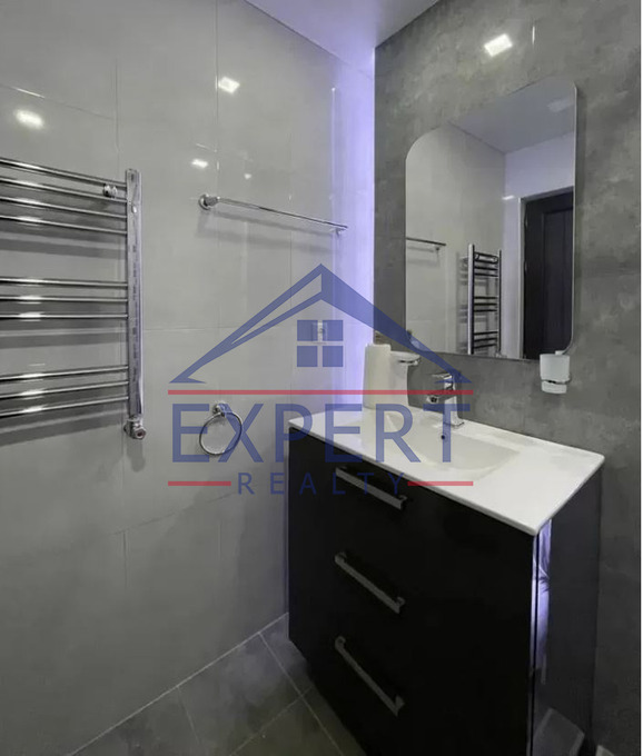 ԿԵՆՏՐՈՆ,ԵՐՎԱՆԴ ՔՈՉԱՐԻ ՓՈՂՈՑ 3 ՍԵՆՅԱԿ