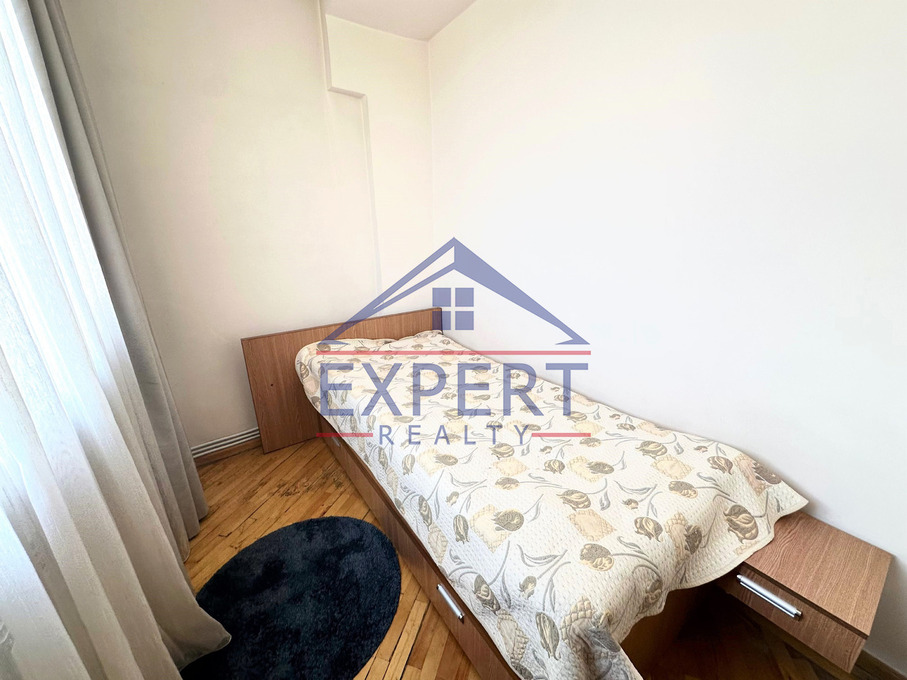 ԿԵՆՏՐՈՆ, ՍԱՅԱԹ-ՆՈՎԱ ՊՈՂՈՏԱ, 3 ՍԵՆՅԱԿ