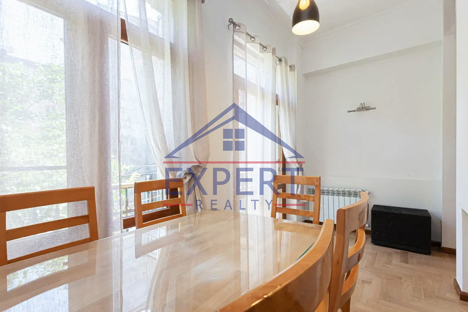 ԿԵՆՏՐՈՆ, ԱԲՈՎՅԱՆ ՓՈՂՈՑ, 2 ՍԵՆՅԱԿ