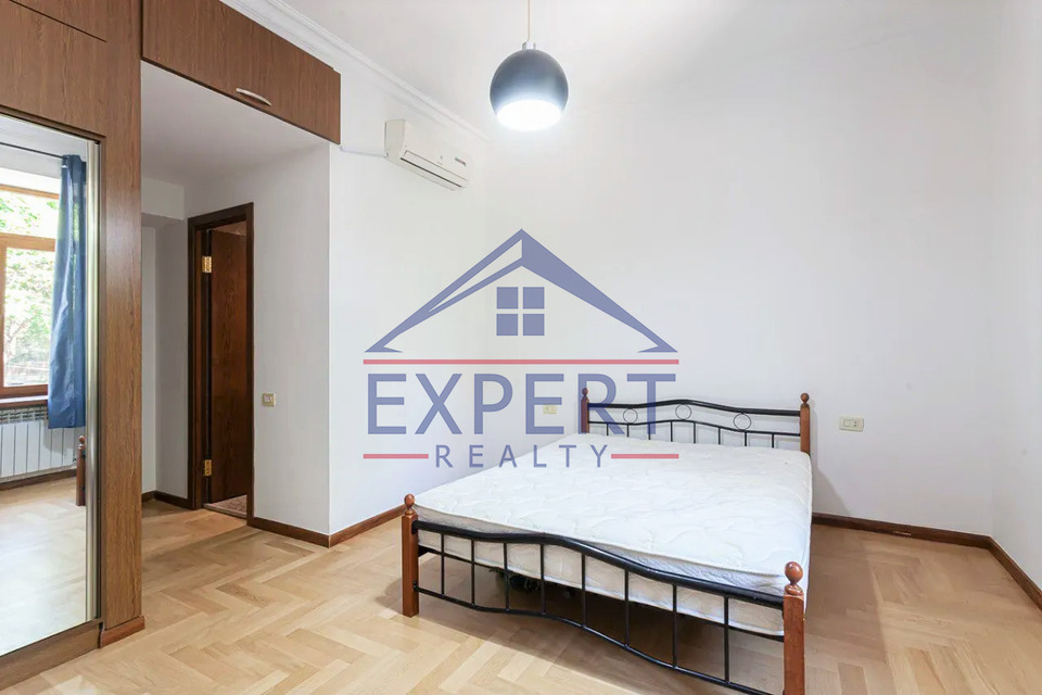 ԿԵՆՏՐՈՆ, ԱԲՈՎՅԱՆ ՓՈՂՈՑ, 2 ՍԵՆՅԱԿ