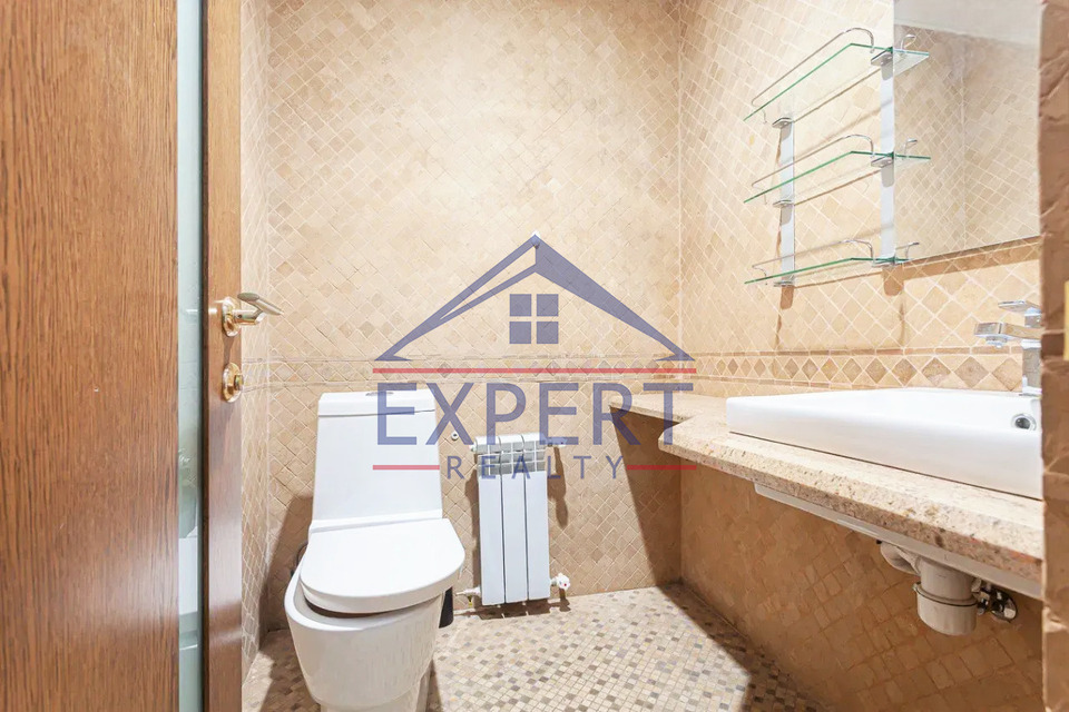 ԿԵՆՏՐՈՆ, ԱԲՈՎՅԱՆ ՓՈՂՈՑ, 2 ՍԵՆՅԱԿ