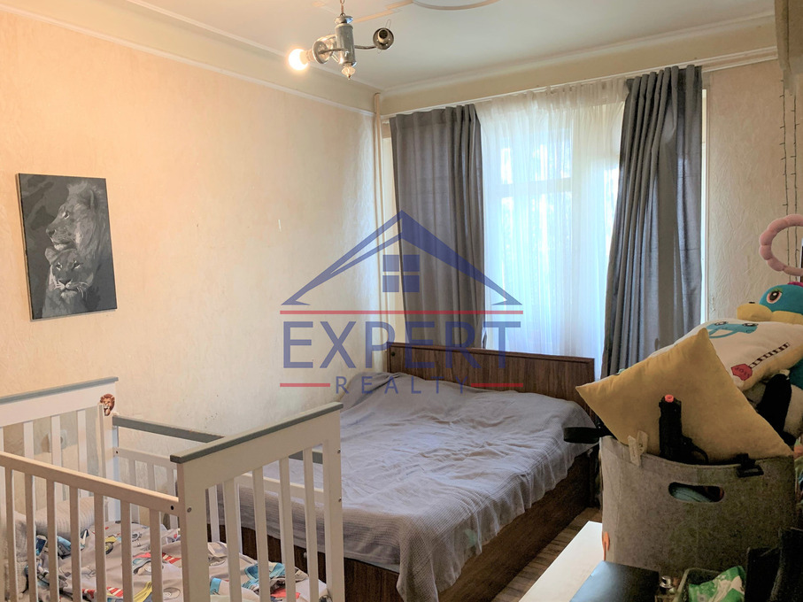 ՔԱՆԱՔԵՌ ԶԵՅԹՈՒՆ, ՊԱՐՈՒՅՐ ՍԵՎԱԿ  4 ՍԵՆՅԱԿ