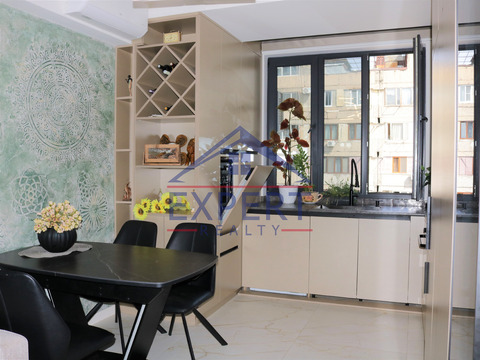 ԿԵՆՏՐՈՆ, ԵԶՆԻԿ ԿՈՂԲԱՑԻ ՓՈՂՈՑ, 2 ՍԵՆՅԱԿ