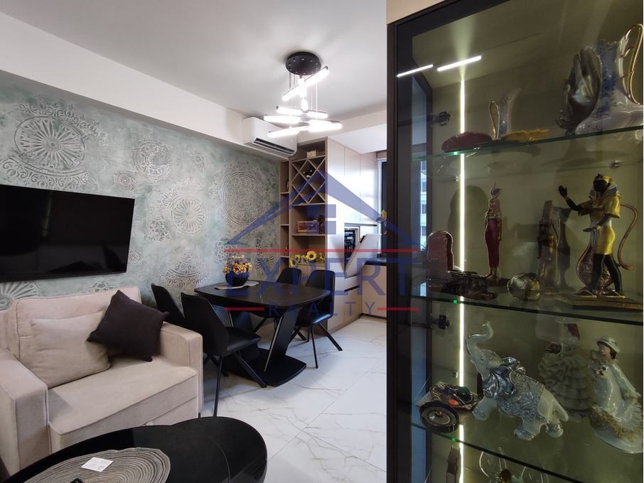 ԿԵՆՏՐՈՆ, ԵԶՆԻԿ ԿՈՂԲԱՑԻ ՓՈՂՈՑ, 2 ՍԵՆՅԱԿ