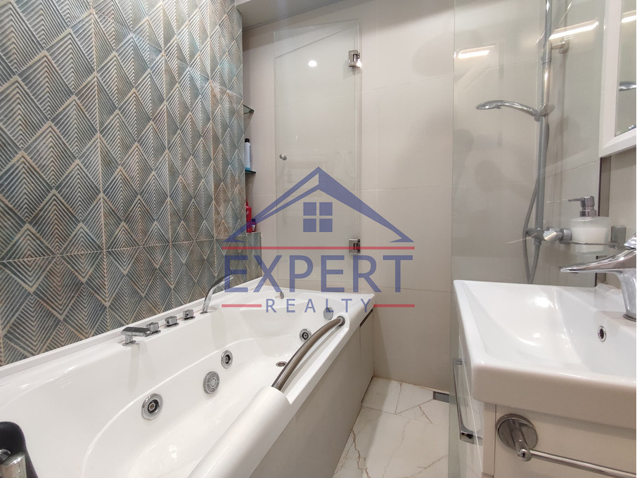 ԿԵՆՏՐՈՆ, ԵԶՆԻԿ ԿՈՂԲԱՑԻ ՓՈՂՈՑ, 2 ՍԵՆՅԱԿ