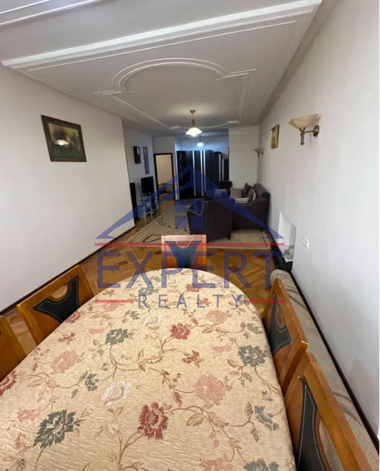ԱՐԱԲԿԻՐ, ԿՈՄԻՏԱՍԻ ՊՈՂՈՏԱ, 3 ՍԵՆՅԱԿ