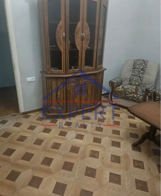 ԱՐԱԲԿԻՐ, ԿՈՄԻՏԱՍԻ ՊՈՂՈՏԱ, 2 ՍԵՆՅԱԿ