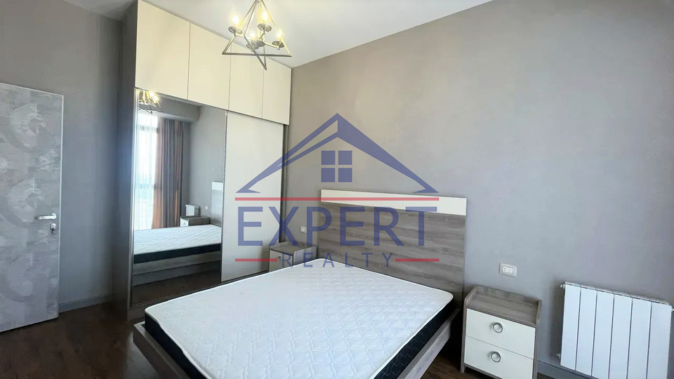 ՄԱԼԱԹԻԱ ՍԵԲԱՍՏԻԱ, ԼԵՆԻՆԳՐԱԴՅԱՆ ՓՈՂՈՑ, 2 ՍԵՆՅԱԿ