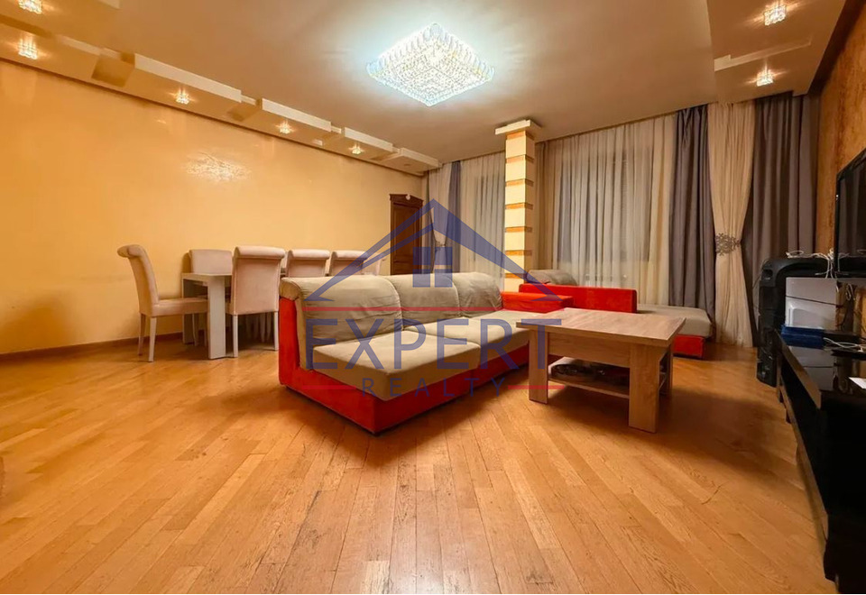 ՔԱՆԱՔԵՌ ԶԵՅԹՈՒՆ, ՊԱՐՈՒՅՐ ՍԵՎԱԿԻ ՓՈՂՈՑ, 4 ՍԵՆՅԱԿ