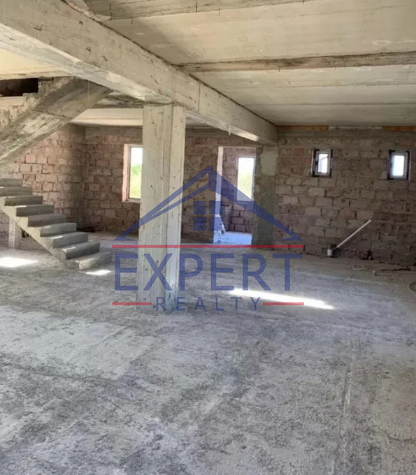 ՔԱՍԱԽ, 6 ՍԵՆՅԱԿ
