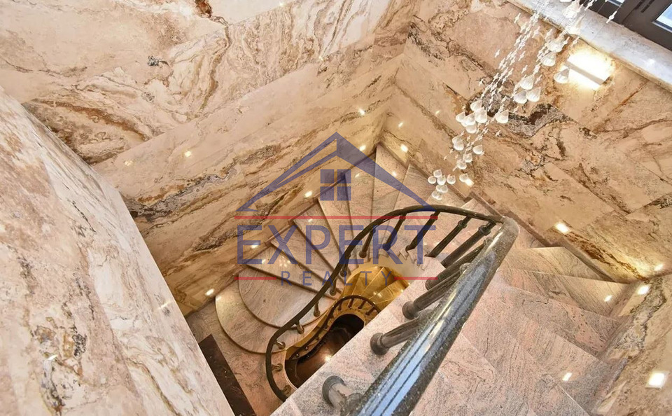 ԱՐԱԲԿԻՐ, ԵՐԶՆԿՅԱՆ ՓՈՂՈՑ , 3 ՍԵՆՅԱԿ