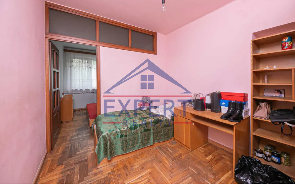 ԱՐԱԲԿԻՐ, ՀԱՄԲԱՐՁՈՒՄՅԱՆ ՓՈՂՈՑ, 4 ՍԵՆՅԱԿ