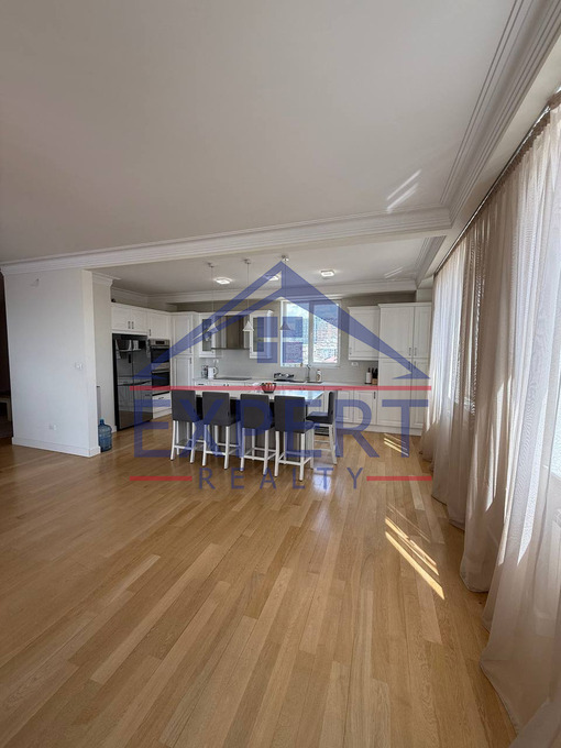 ԱՐԱԲԿԻՐ, ՆԱԻՐԻ ԶԱՐՅԱՆ ՓՈՂՈՑ, 4 ՍԵՆՅԱԿ