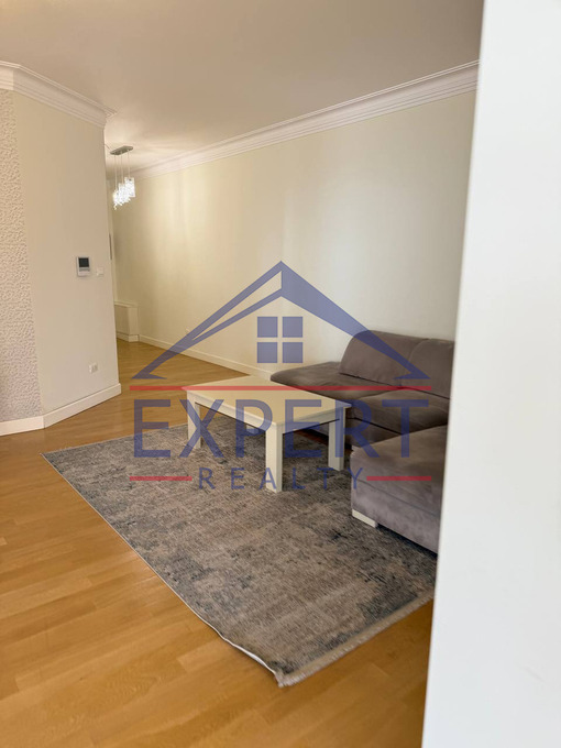 ԱՐԱԲԿԻՐ, ՆԱԻՐԻ ԶԱՐՅԱՆ ՓՈՂՈՑ, 4 ՍԵՆՅԱԿ