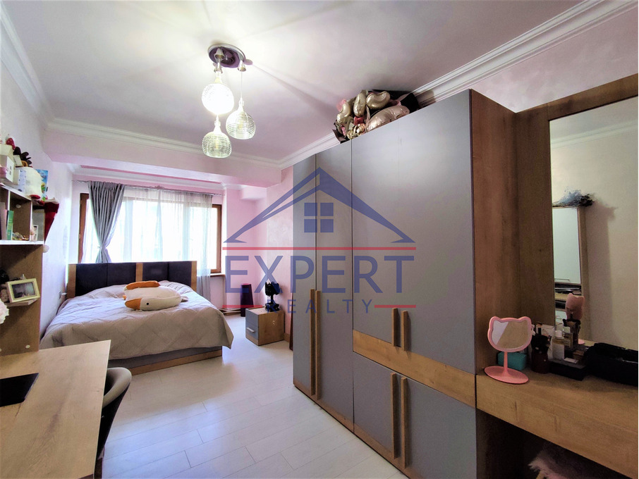 ՔԱՆԱՔԵՌ-ԶԵՅԹՈՒՆ, Ա․ԱՀԱՐՈՆՅԱՆ ՓՈՂՈՑ, 4 ՍԵՆՅԱԿ