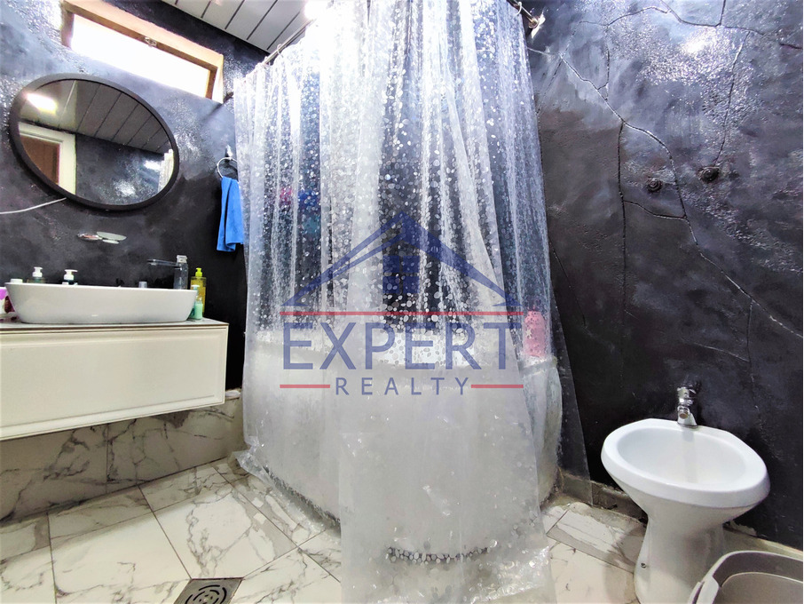 ՔԱՆԱՔԵՌ-ԶԵՅԹՈՒՆ, Ա․ԱՀԱՐՈՆՅԱՆ ՓՈՂՈՑ, 4 ՍԵՆՅԱԿ