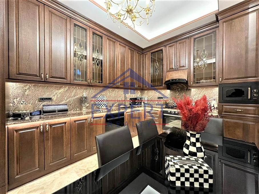 ԱՎԱՆ, ԱԲՈՎՅԱՆ ԹԱՂԱՄԱՍ, 6 ՍԵՆՅԱԿ