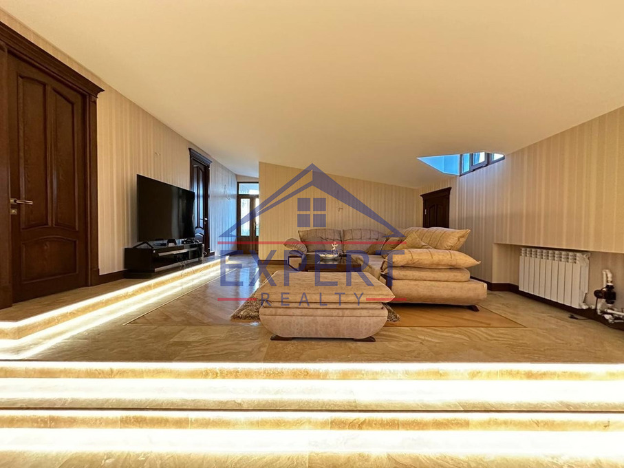 ԱՎԱՆ, ԱԲՈՎՅԱՆ ԹԱՂԱՄԱՍ, 6 ՍԵՆՅԱԿ