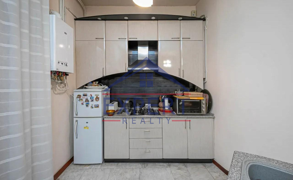 ԿԵՆՏՐՈՆ, ԲԱՂՐԱՄՅԱՆ ՊՈՂՈՏԱ, 2 ՍԵՆՅԱԿ