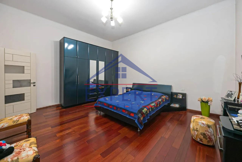 ԿԵՆՏՐՈՆ, ԲԱՂՐԱՄՅԱՆ ՊՈՂՈՏԱ, 2 ՍԵՆՅԱԿ