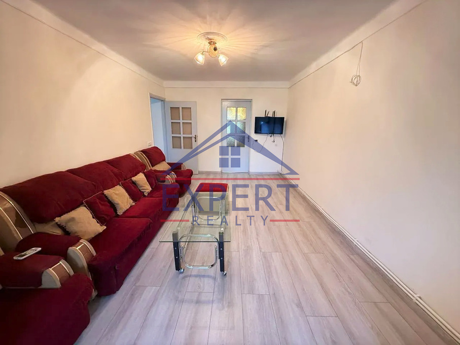 ԱՐԱԲԿԻՐ, ՀՐԱՉՅԱ ՔՈՉԱՐ ՓՈՂՈՑ, 3 ՍԵՆՅԱԿ