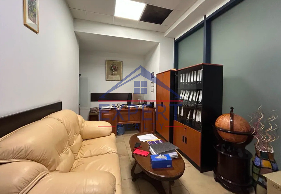 ԿԵՆՏՐՈՆ, ԵԿՄԱԼՅԱՆ ՓՈՂՈՑ