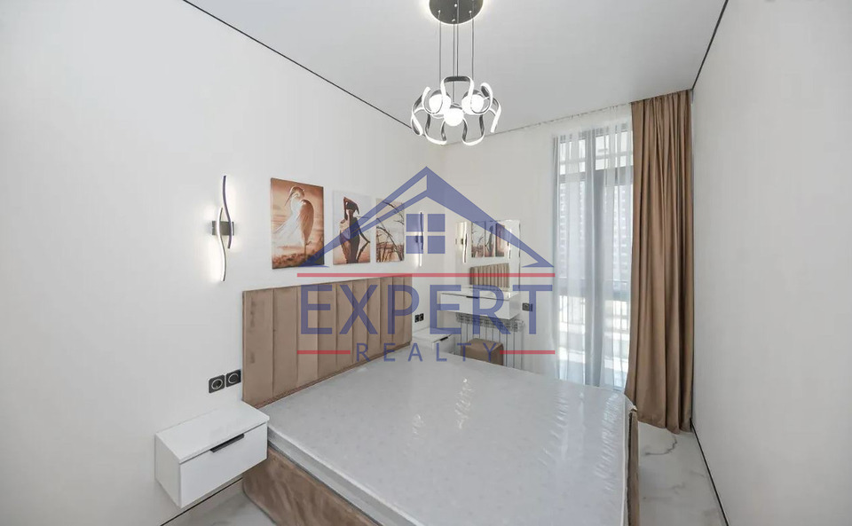 ԿԵՆՏՐՈՆ, ԱՐՇԱԿՈՒՆՅԱՑ ՊՈՂՈՏԱ, 3 ՍԵՆՅԱԿ