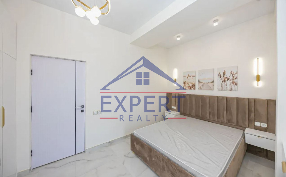 ԿԵՆՏՐՈՆ, ԱՐՇԱԿՈՒՆՅԱՑ ՊՈՂՈՏԱ, 3 ՍԵՆՅԱԿ