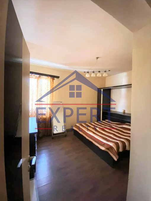 ԿԵՆՏՐՈՆ, ՌՈՍՏՈՄԻ ՓՈՂՈՑ, 4 ՍԵՆՅԱԿ