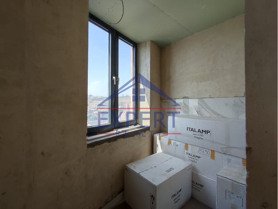 ԿԵՆՏՐՈՆ, ՍԱՅԱԹ-ՆՈՎԱ ՊՈՂՈՏԱ, 4 ՍԵՆՅԱԿ