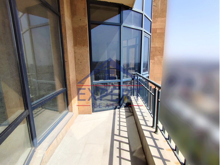 ԿԵՆՏՐՈՆ, ՍԱՅԱԹ-ՆՈՎԱ ՊՈՂՈՏԱ, 4 ՍԵՆՅԱԿ