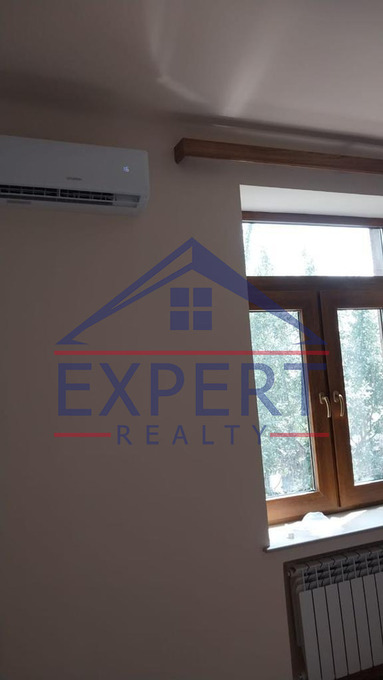 ԱՐԱԲԿԻՐ, ՆԱԻՐԻ ԶԱՐՅԱՆ ՓՈՂՈՑ, 3 ՍԵՆՅԱԿ