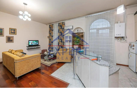 ԿԵՆՏՐՈՆ, ԲԱՂՐԱՄՅԱՆ ՊՈՂՈՏԱ, 2 ՍԵՆՅԱԿ