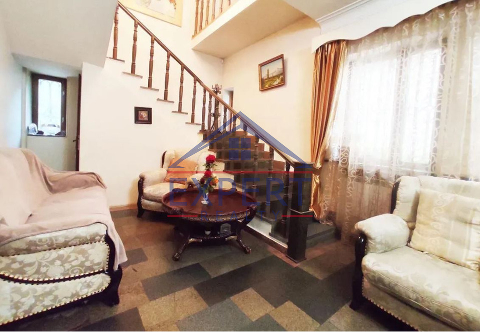 ՆՈՐՔ ՄԱՐԱՇ, ՍԱՐԳԻՍ ԲԱՂԴԱՍԱՐՅԱՆ, 7 ՍԵՆՅԱԿ