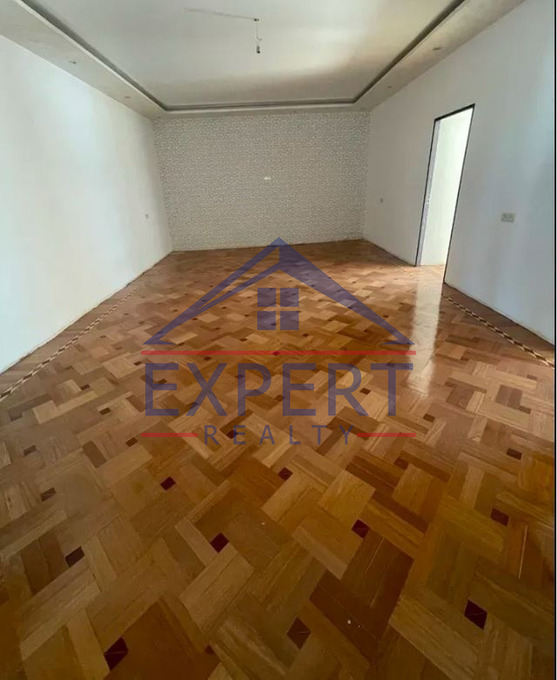 ԷՐԵԲՈՒՆԻ, ՆՈՐ ԱՐԵՇ 37-ՐԴ ՓՈՂՈՑ, 4 ՍԵՆՅԱԿ