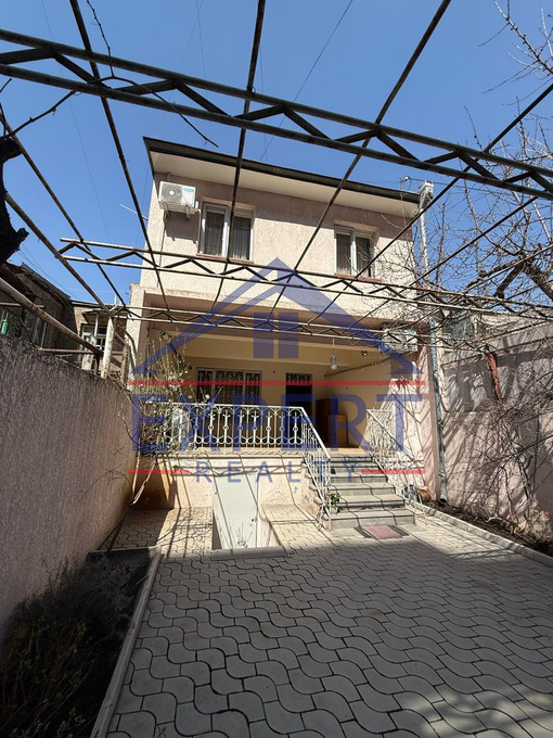 ԱՐԱԲԿԻՐ, ԱՎԵՏ ԱՎԵՏԻՍՅԱՆ