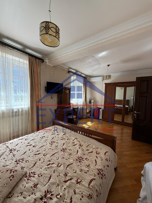 ԱՐԱԲԿԻՐ, ԱՎԵՏ ԱՎԵՏԻՍՅԱՆ