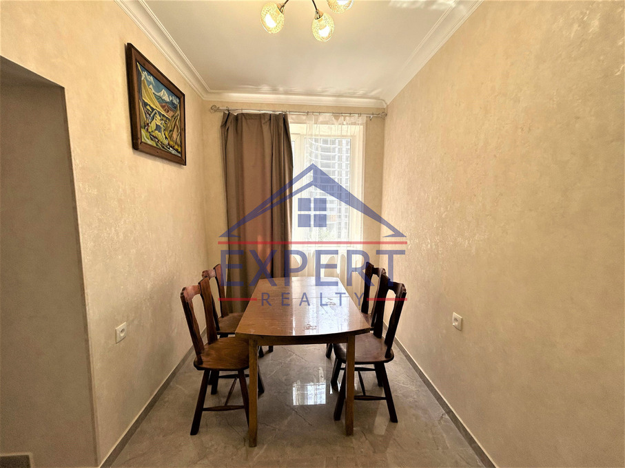 ՔԱՆԱՔԵՌ ԶԵՅԹՈՒՆ, ԴԱՎԻԹ ԱՆՀԱՂԹԻ ՓՈՂՈՑ, 2 ՍԵՆՅԱԿ