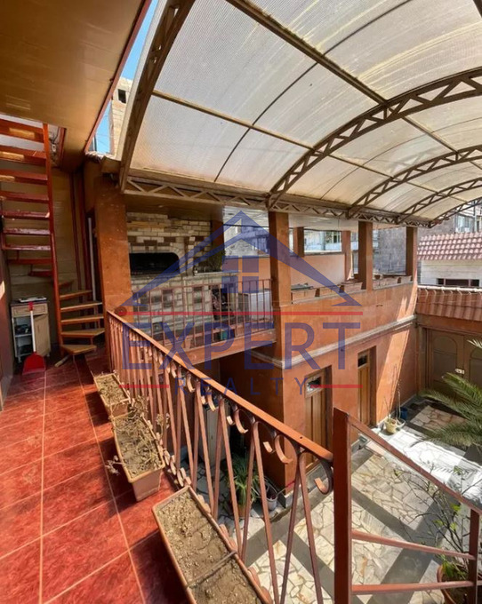 ԷՐԵԲՈՒՆԻ  ,ՆՈՐ ԱՐԵՇԻ ՓՈՂՈՑ   7 ՍԵՆՅԱԿ