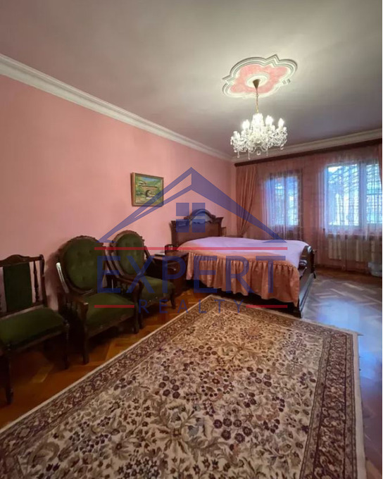 ԷՐԵԲՈՒՆԻ  ,ՆՈՐ ԱՐԵՇԻ ՓՈՂՈՑ   7 ՍԵՆՅԱԿ