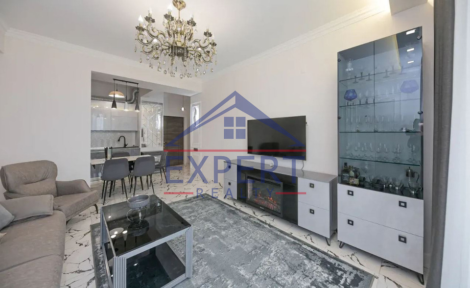 ԿԵՆՏՐՈՆ, ՌՈՍՏՈՄԻ ՓՈՂՈՑ, 3 ՍԵՆՅԱԿ