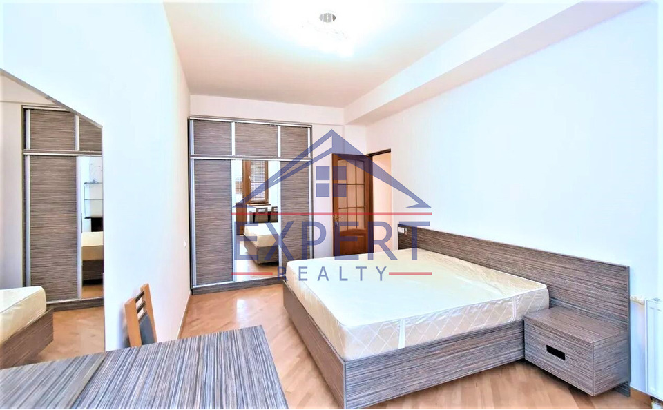 ԿԵՆՏՐՈՆ, ԵԿՄԱԼՅԱՆ ՓՈՂՈՑ, 4 ՍԵՆՅԱԿ