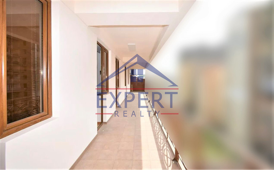 ԿԵՆՏՐՈՆ, ԵԿՄԱԼՅԱՆ ՓՈՂՈՑ, 4 ՍԵՆՅԱԿ