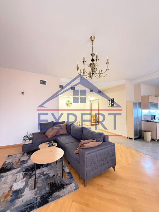 ԿԵՆՏՐՈՆ, ՊԱՐՈՆՅԱՆ ՓՈՂՈՑ, 4 ՍԵՆՅԱԿ