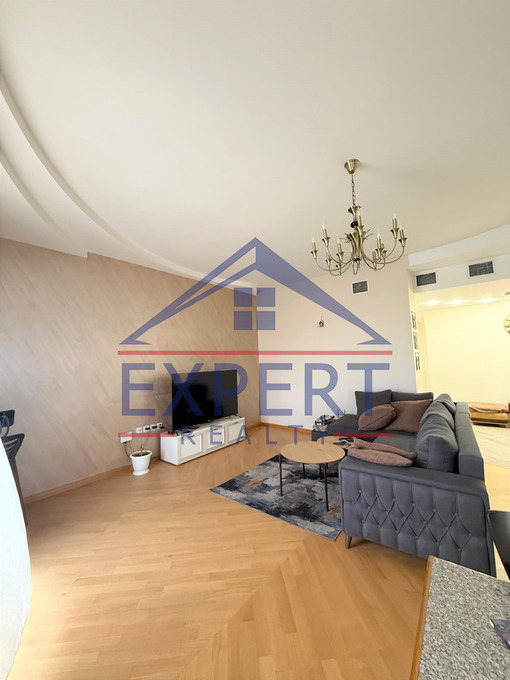 ԿԵՆՏՐՈՆ, ՊԱՐՈՆՅԱՆ ՓՈՂՈՑ, 4 ՍԵՆՅԱԿ