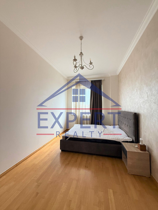 ԿԵՆՏՐՈՆ, ՊԱՐՈՆՅԱՆ ՓՈՂՈՑ, 4 ՍԵՆՅԱԿ